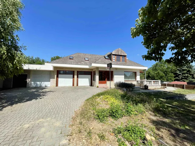 Eladó ház Gödöllő 250 nm