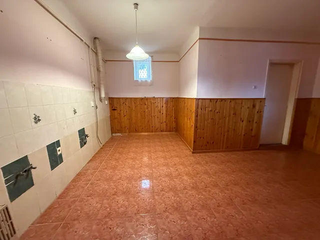 Eladó ház Vácszentlászló 130 nm