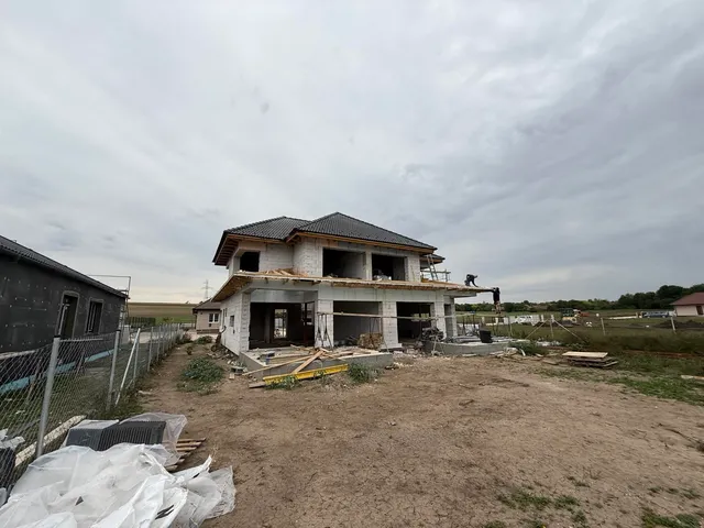 Eladó ház Tordas 130 nm