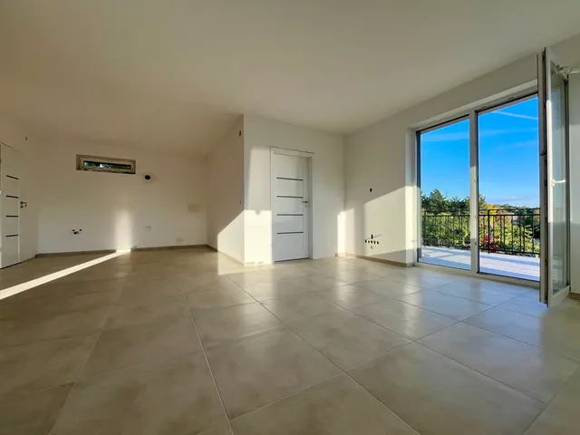 Eladó kereskedelmi és ipari ingatlan Gödöllő 80 nm