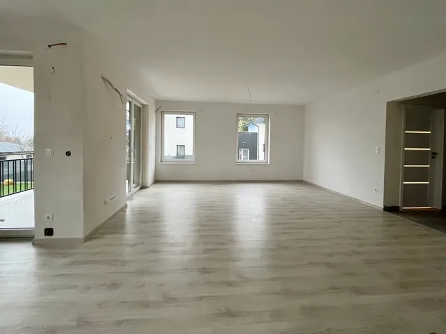 Eladó kereskedelmi és ipari ingatlan Gödöllő 80 nm