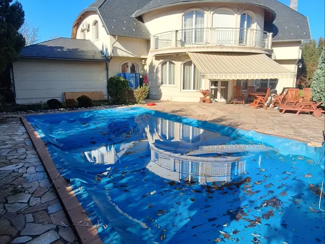 Eladó ház Budapest XVII. kerület 370 nm