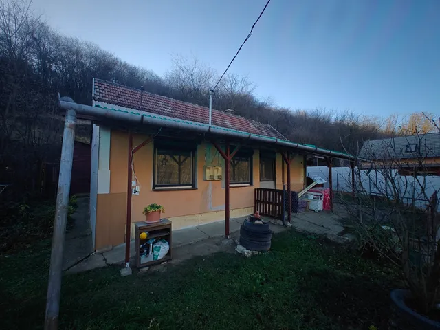 Eladó ház Pécel 65 nm