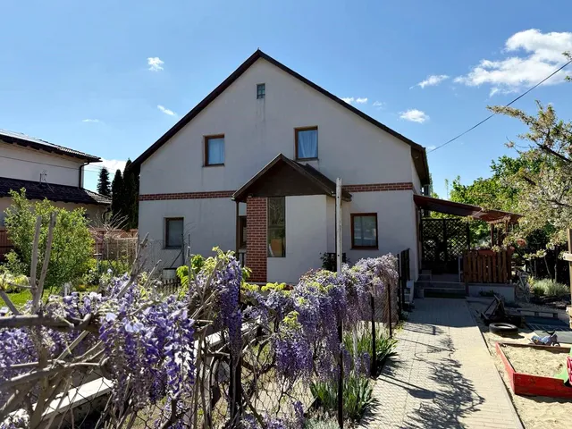 Eladó ház Mogyoród 168 nm