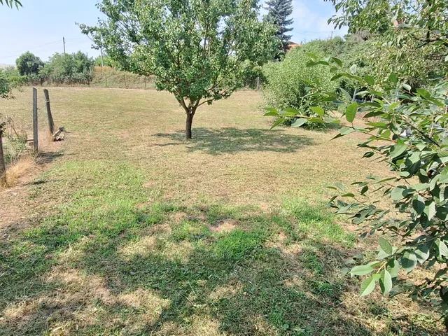 Eladó telek Aszód 1100 nm