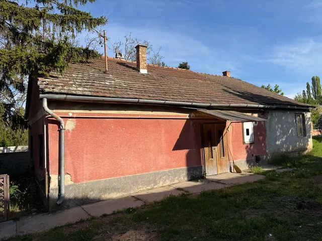 Eladó telek Veresegyház 2280 nm