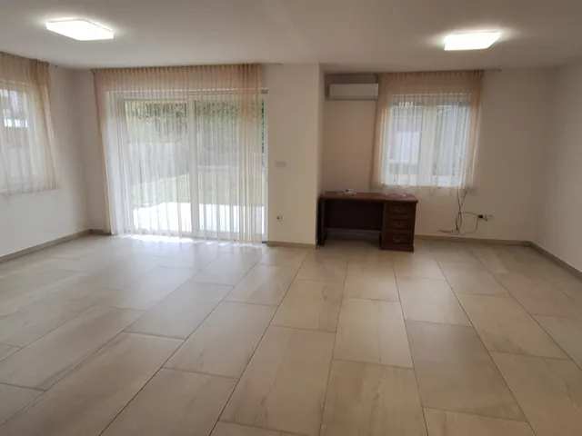 Kiadó ház Gödöllő 102 nm