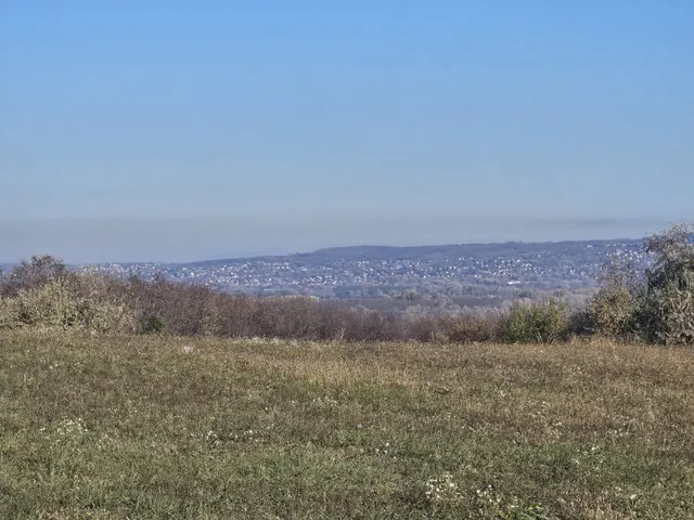 Eladó telek Mogyoród 8033 nm