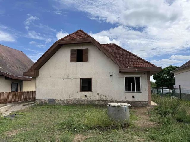Eladó telek Gödöllő 100 nm