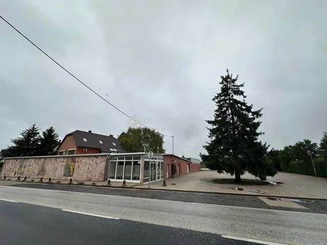 Eladó ház Ercsi 160 nm