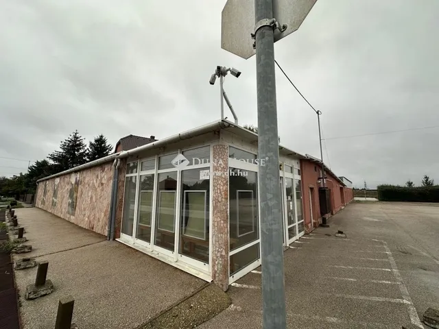 Eladó ház Ercsi 160 nm
