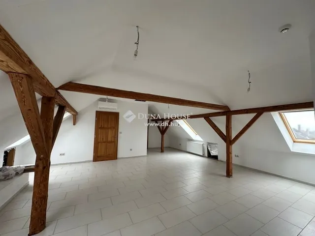 Eladó ház Ercsi 160 nm