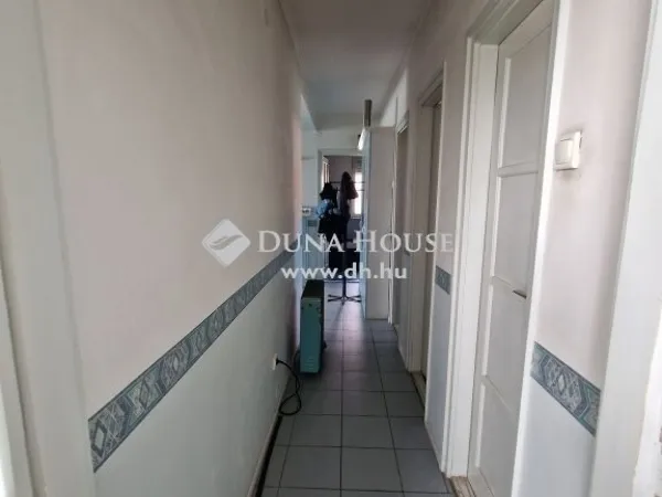 Eladó ház Martonvásár 230 nm