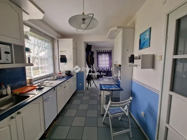 Eladó ház Martonvásár 230 nm