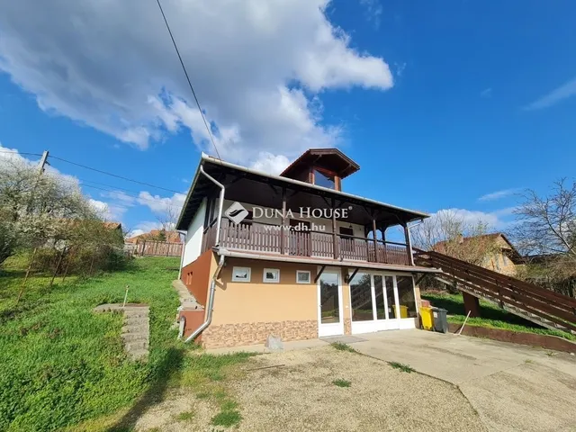 Eladó ház Ercsi 140 nm