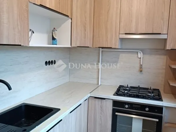 Eladó lakás Százhalombatta 71 nm