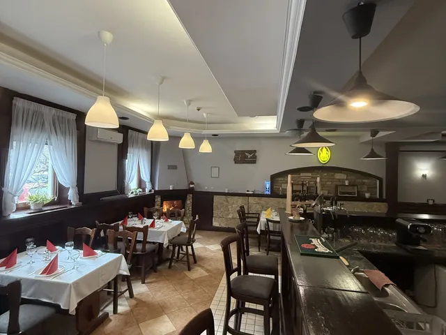 Eladó kereskedelmi és ipari ingatlan Kaposvár 540 nm
