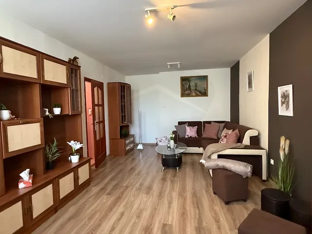 Eladó lakás Szolnok 43 nm