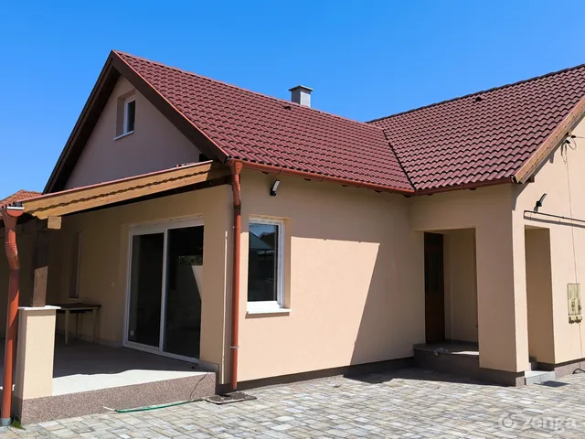 Eladó ház Hatvan, Újhatvan 92 nm