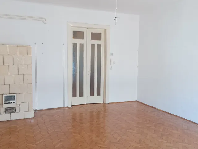 Eladó lakás Budapest VIII. kerület, Blaha Lujza tér 87 nm