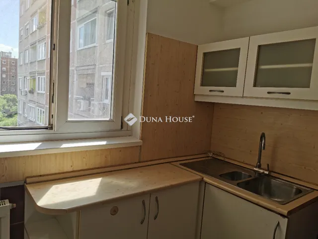 Eladó lakás Budapest III. kerület 66 nm