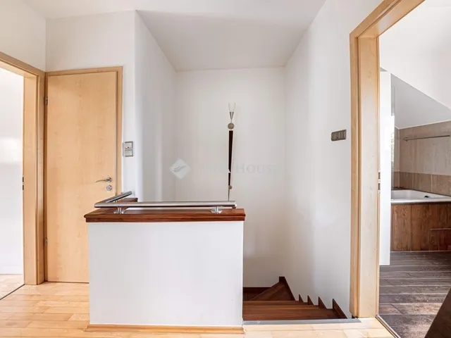 Eladó ház Budapest III. kerület 196 nm