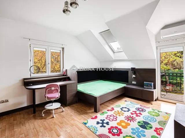 Eladó ház Budapest III. kerület 196 nm