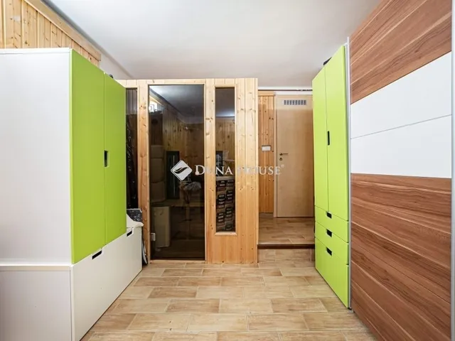 Eladó ház Budapest III. kerület 196 nm