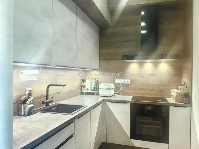 Eladó lakás Budapest XI. kerület 74 nm