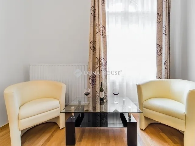 Eladó lakás Budapest VI. kerület 94 nm