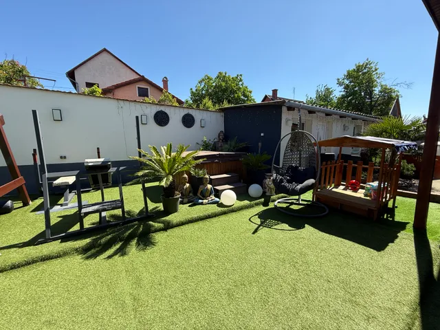 Eladó ház Érd, Elemér 165 nm