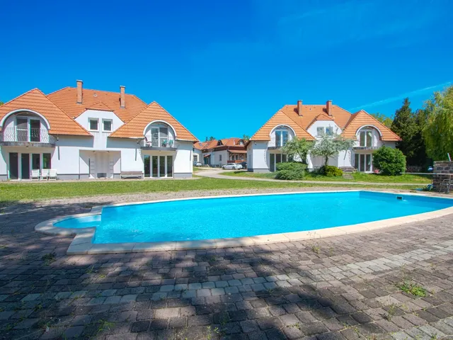 Eladó lakás Velence 68 nm