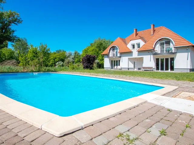 Eladó lakás Velence 68 nm