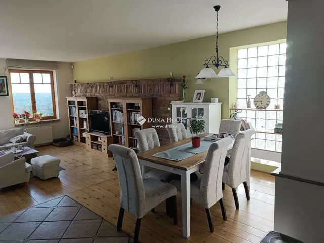 Eladó ház Szada, Szőlőhegyi utca  313 nm