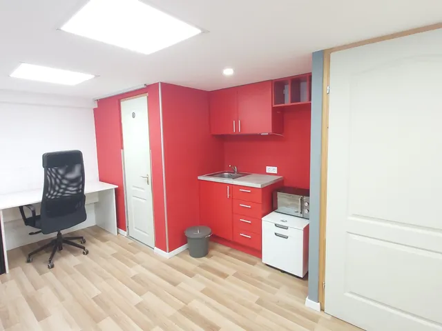 Eladó kereskedelmi és ipari ingatlan Budapest VII. kerület, Ligetváros 92 nm