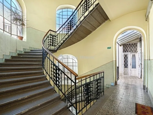 Eladó lakás Budapest I. kerület 140 nm