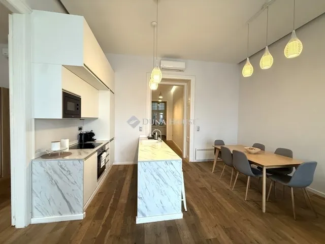 Eladó lakás Budapest VI. kerület 90 nm