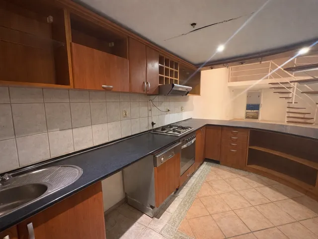 Eladó lakás Budapest VI. kerület, Nagykörúton kívüli terület 58 nm