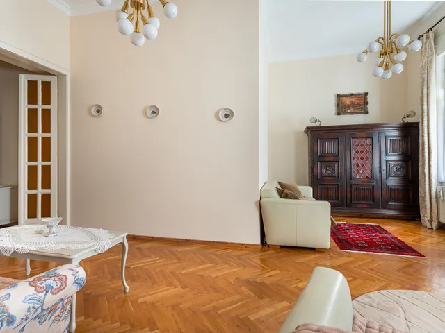 Eladó lakás Budapest V. kerület, Belváros 73 nm