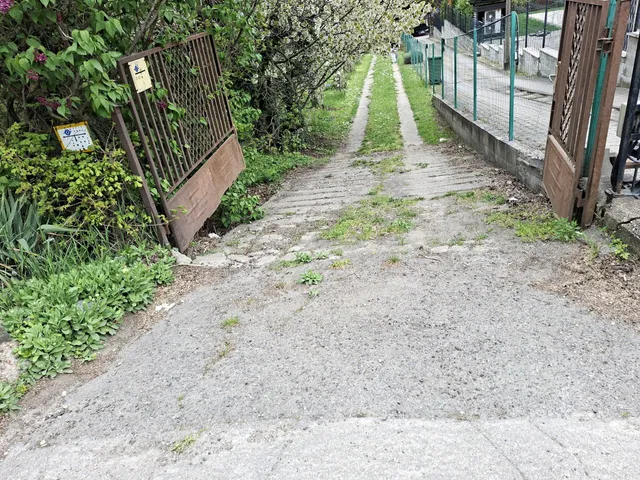 Eladó telek Budapest III. kerület, Testvérhegy 1893 nm