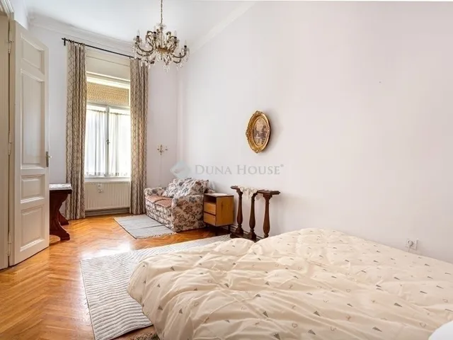 Eladó lakás Budapest V. kerület 73 nm