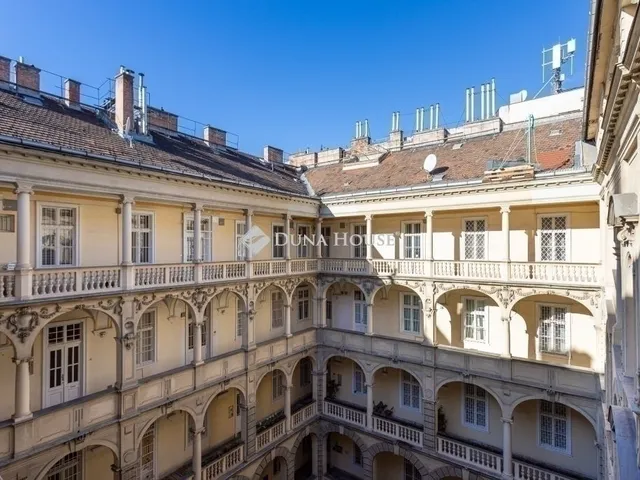 Eladó lakás Budapest V. kerület 73 nm