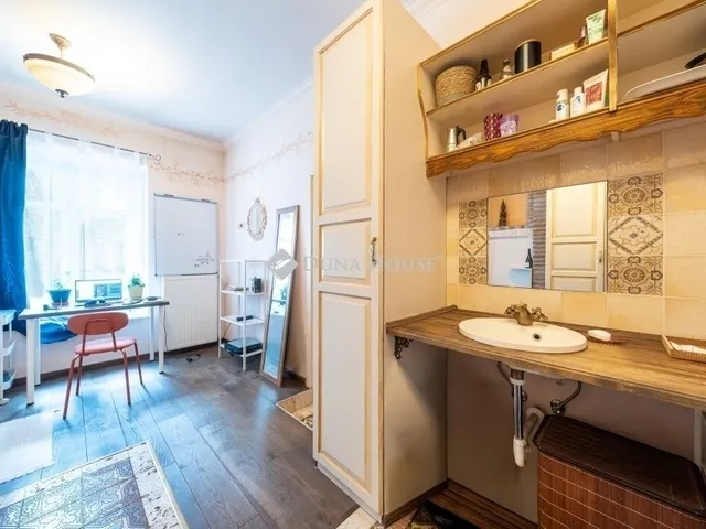 Eladó lakás Budapest II. kerület 97 nm