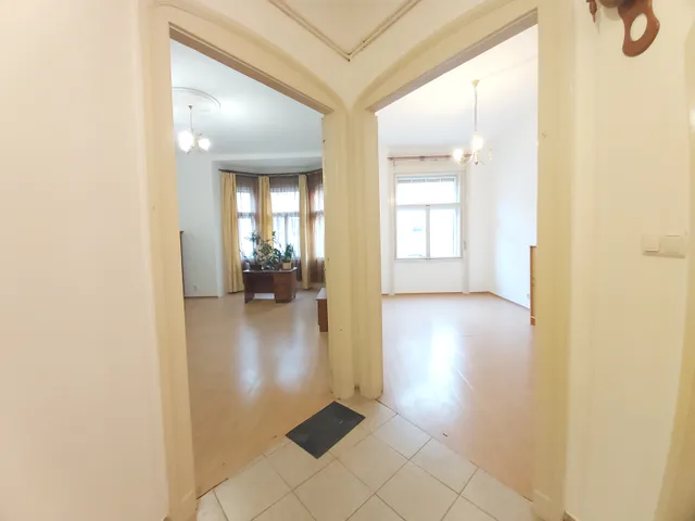 Eladó lakás Budapest VI. kerület, Nagykörúton kívüli terület 71 nm