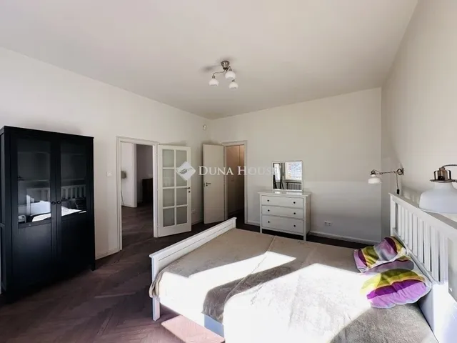 Eladó lakás Budapest V. kerület 99 nm