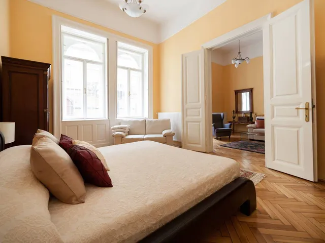 Eladó lakás Budapest VI. kerület 144 nm