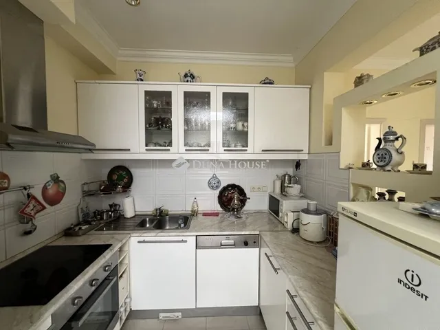 Eladó lakás Budapest II. kerület 89 nm
