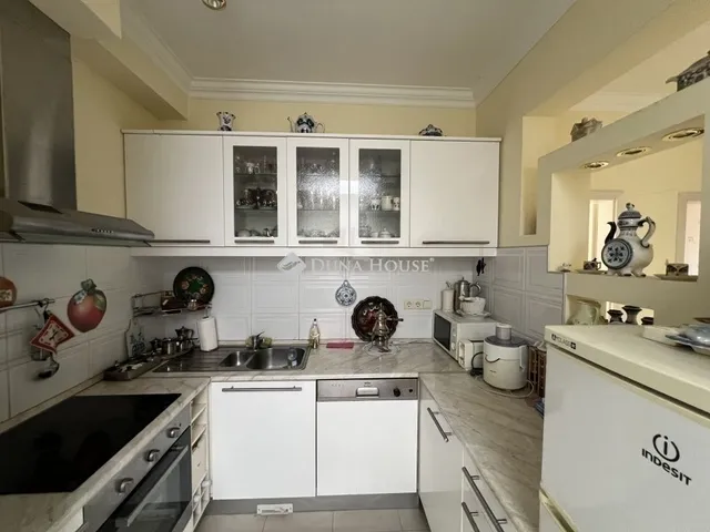 Eladó lakás Budapest II. kerület 89 nm