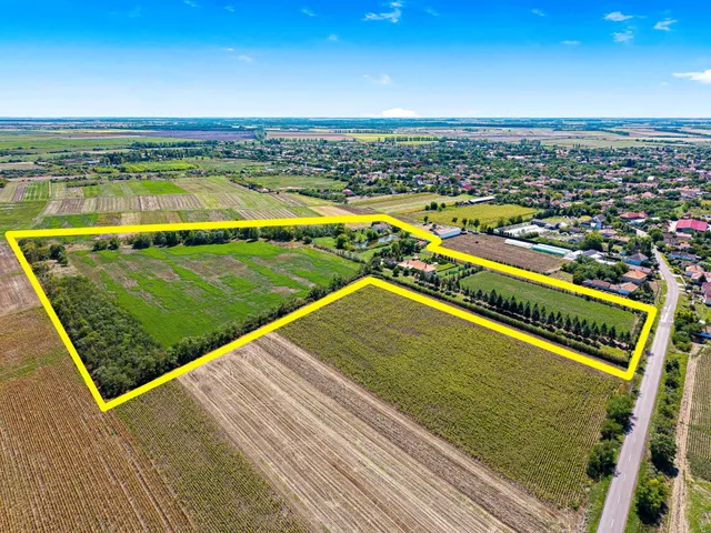 Eladó kereskedelmi és ipari ingatlan Kenderes 420 nm