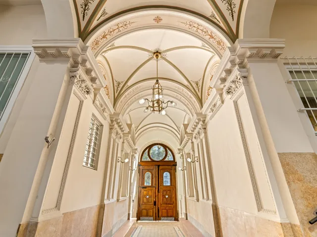 Eladó lakás Budapest VI. kerület, Kodály körönd 95 nm